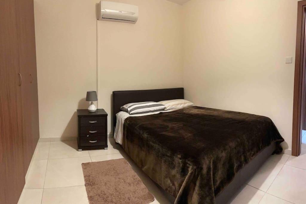 Cozy comfortable 2-bedroom apartment