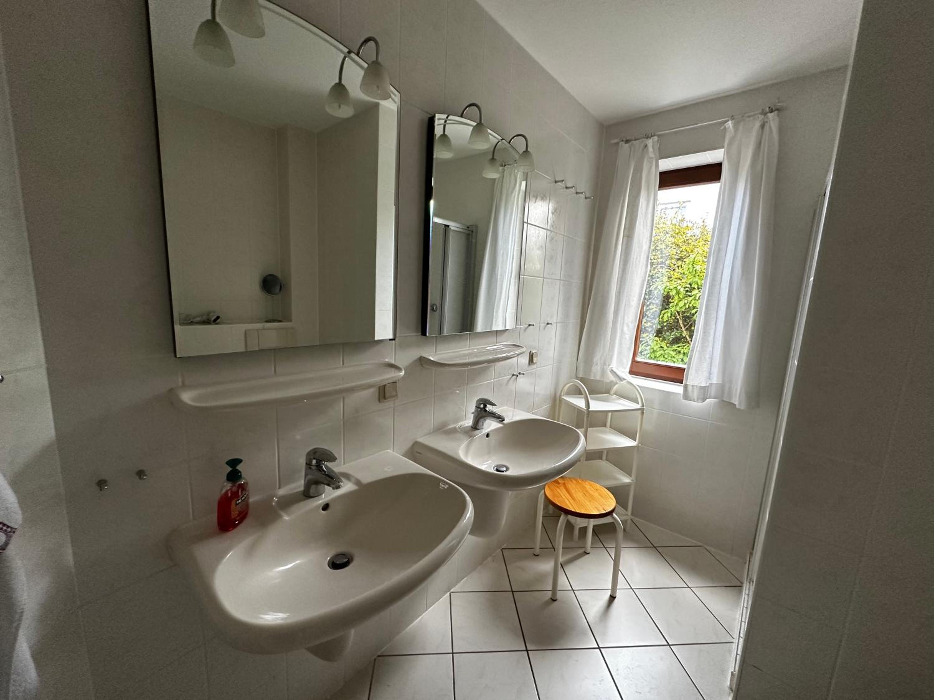 Ferienwohnung Maximus in einem Ferienhaus mit 3 Wohnungen in Putbus auf Rügen