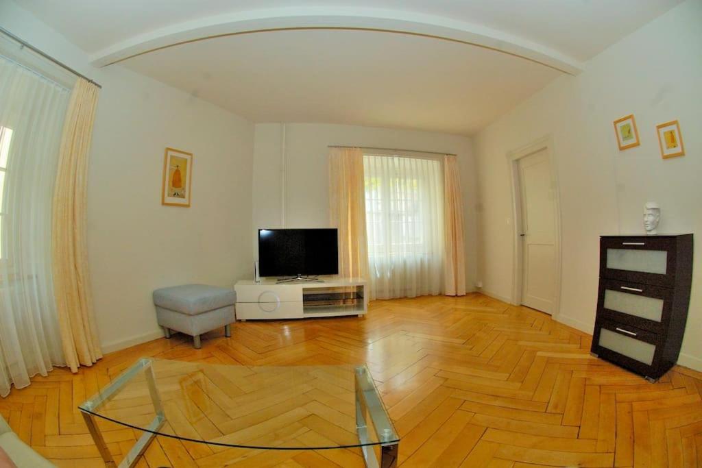 Loft in the historical center - Symbol 4