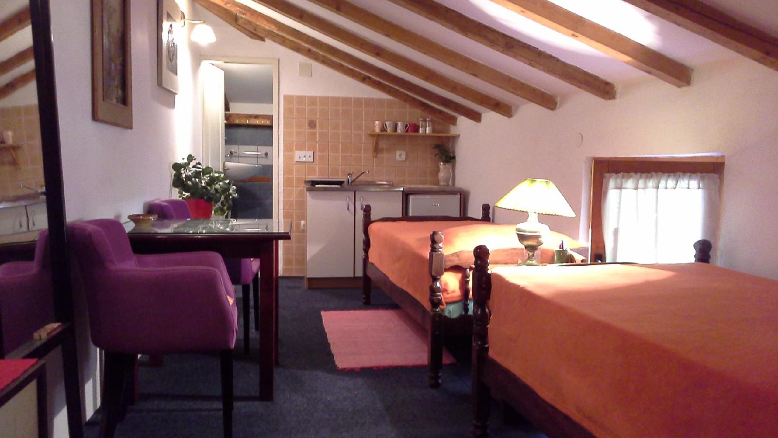Photo 34