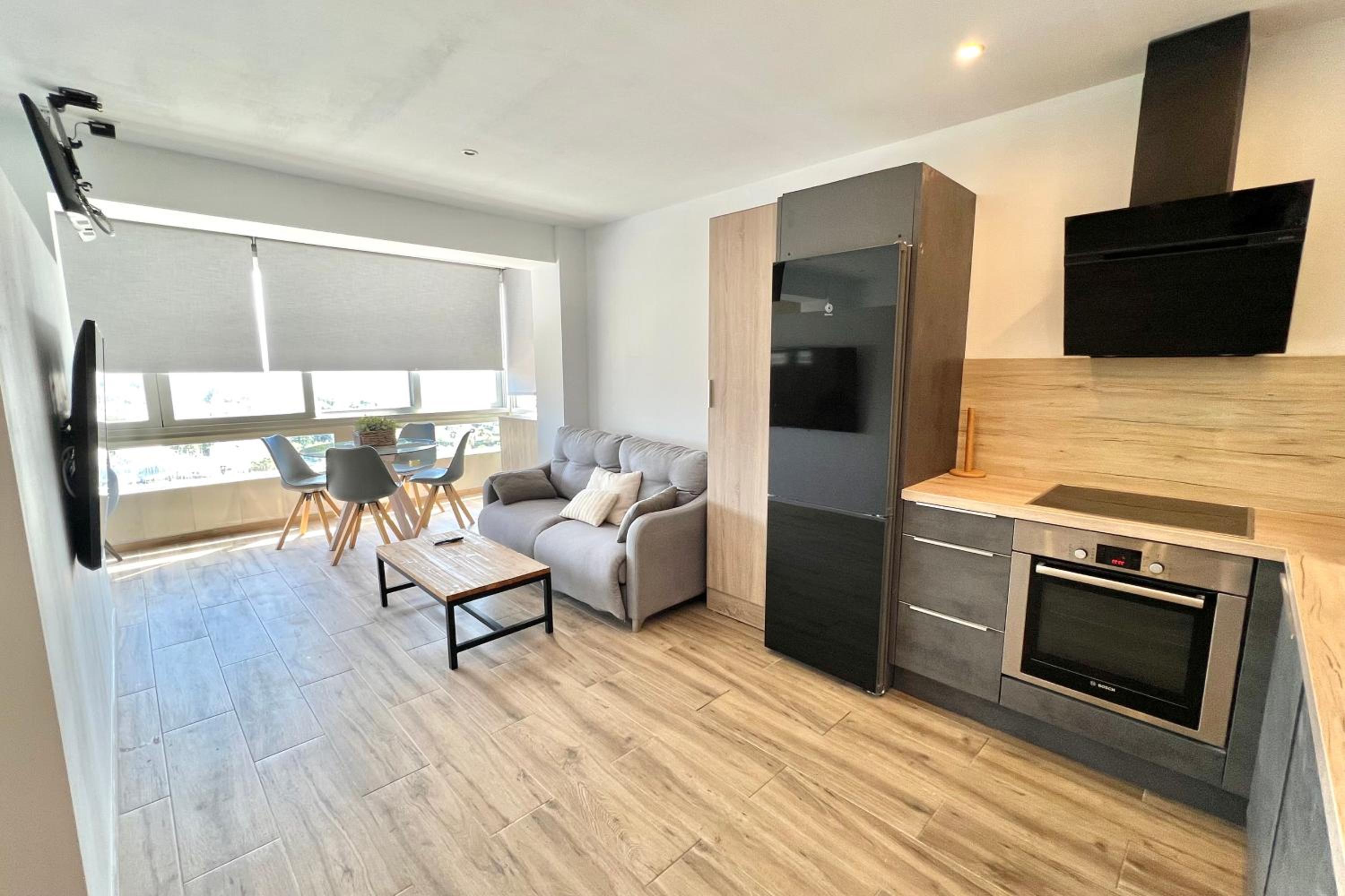 MARBELLA BEACHFRONT- Apartamento junto a la playa y con impresionantes vistas al mar