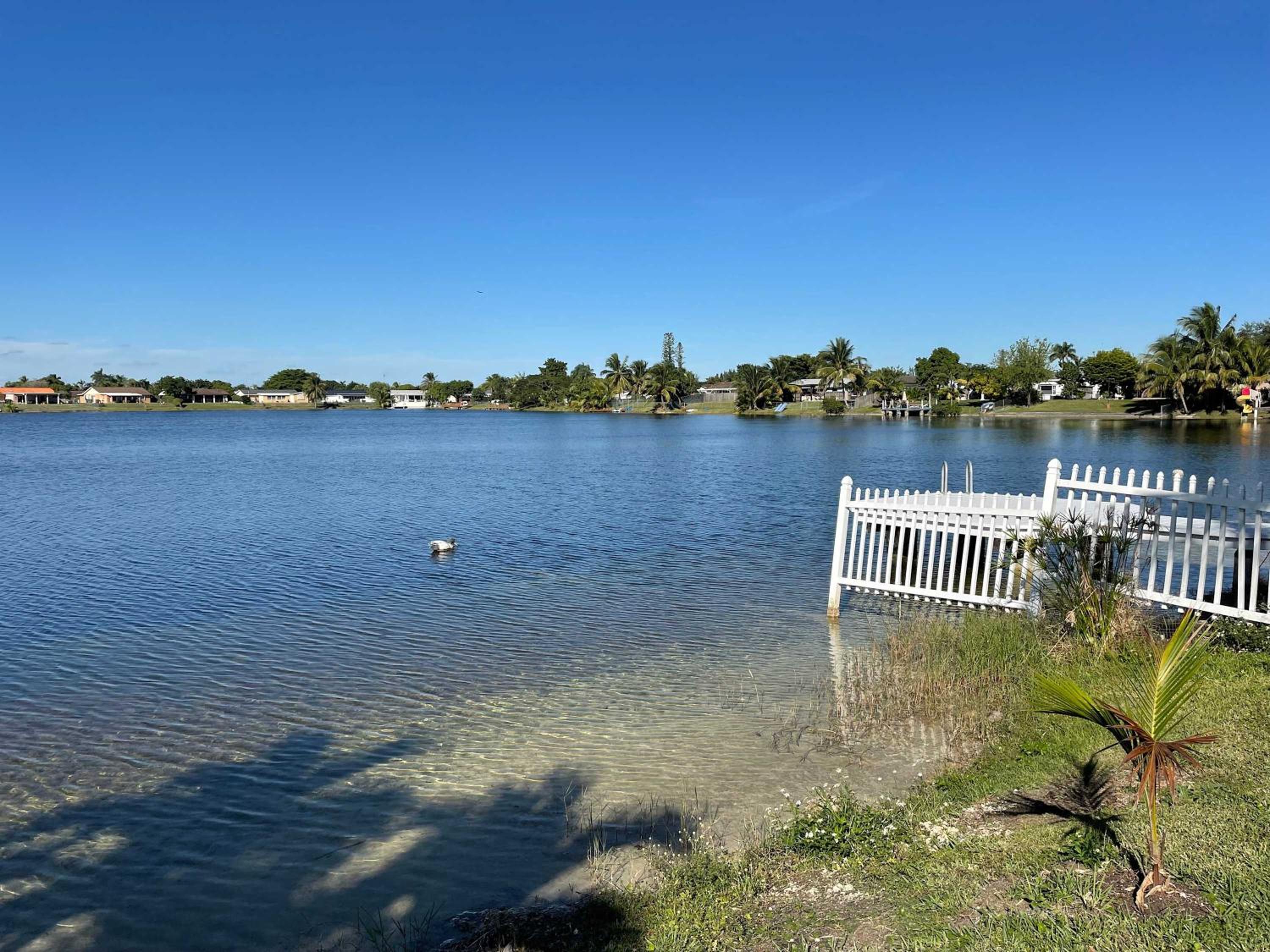 BESt LOCATiON Iconic 4BD Waterfront Luxury MIA