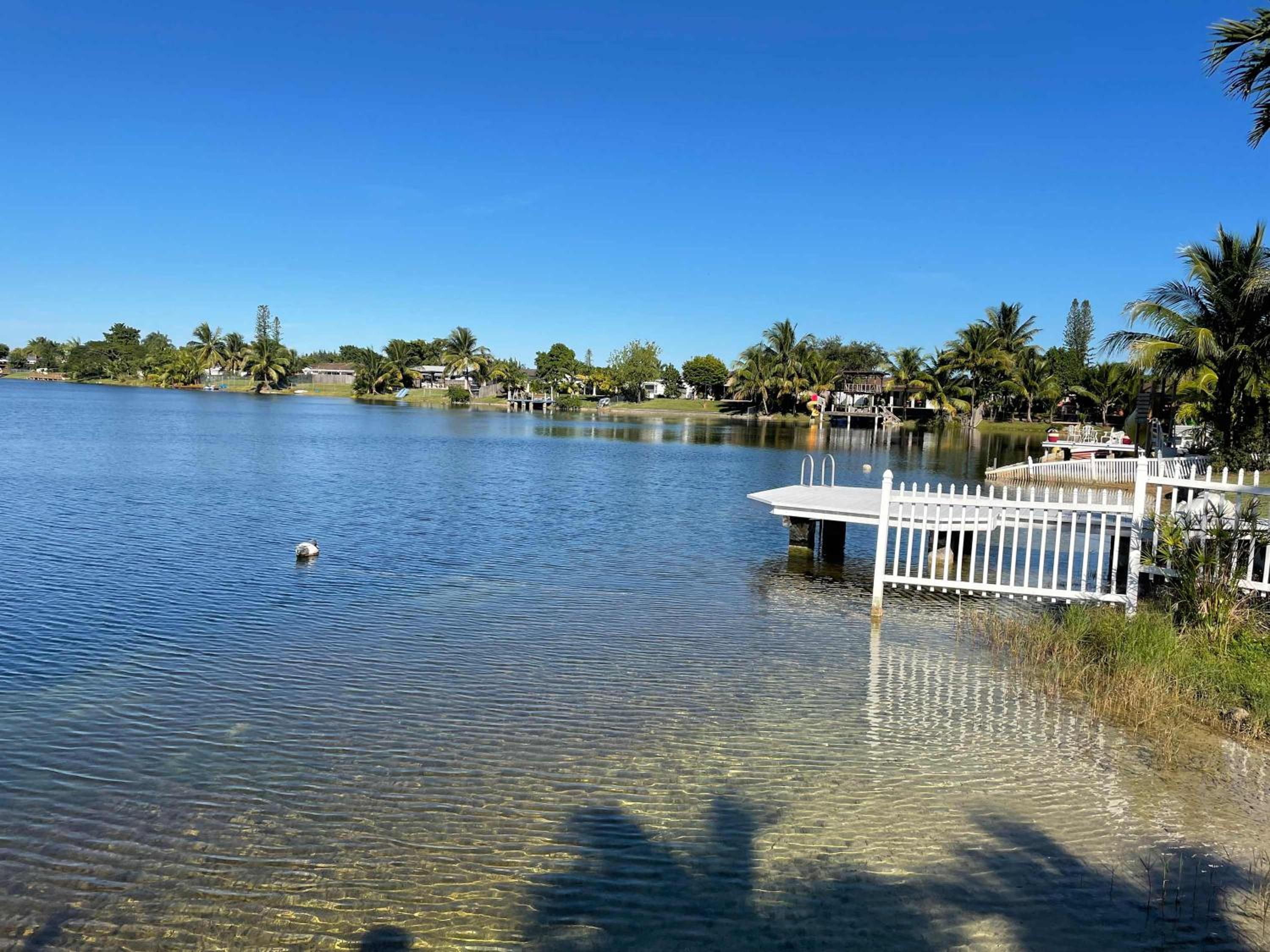 BESt LOCATiON Iconic 4BD Waterfront Luxury MIA