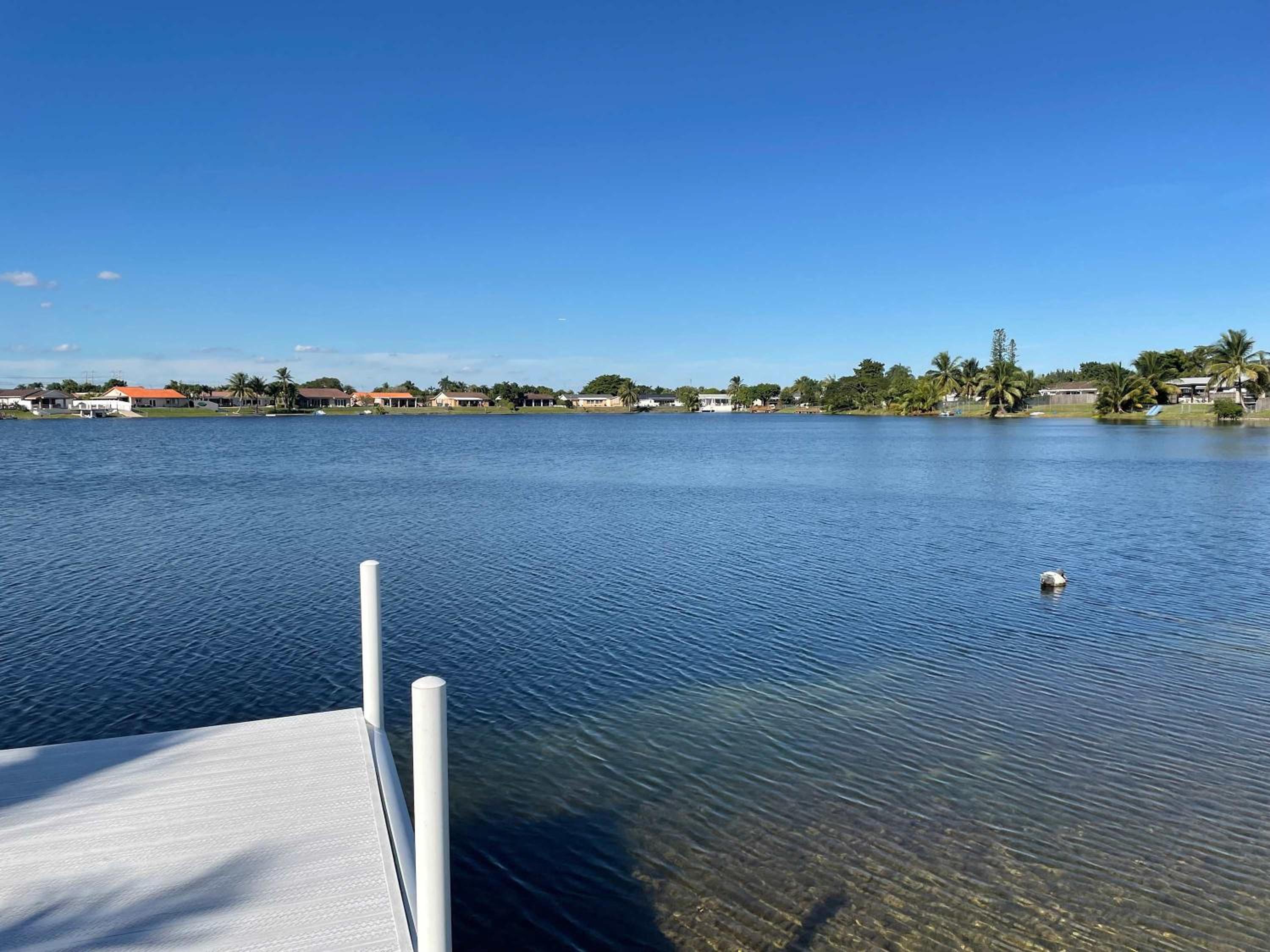 BESt LOCATiON Iconic 4BD Waterfront Luxury MIA