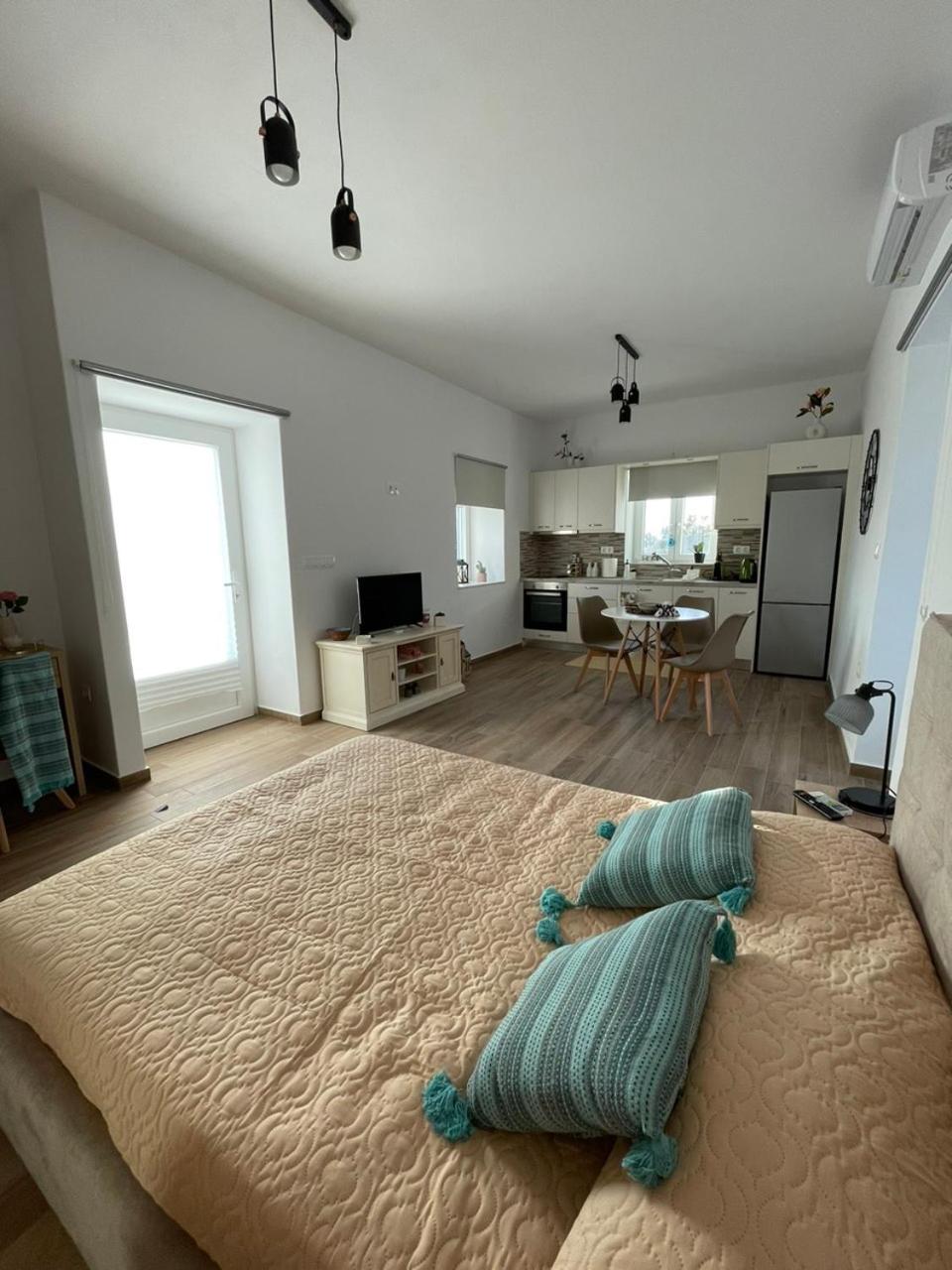 Small Villa 4 two