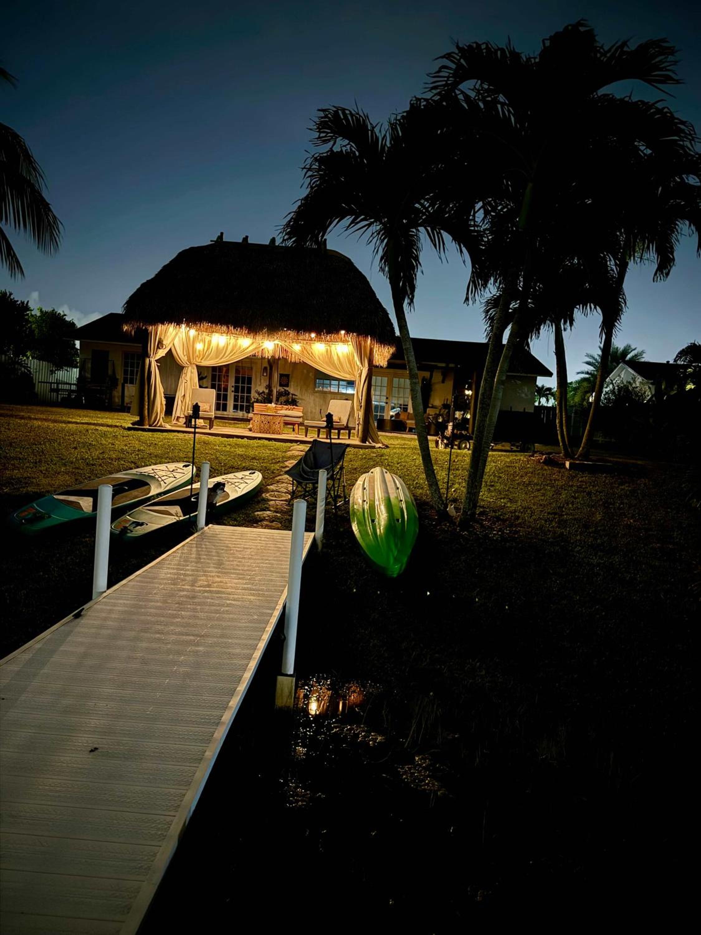 BESt LOCATiON Iconic 4BD Waterfront Luxury MIA