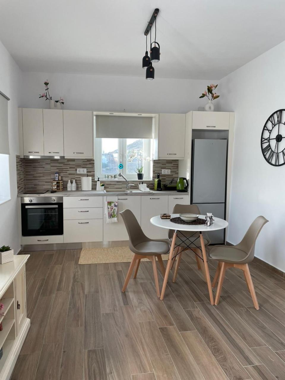 Small Villa 4 two