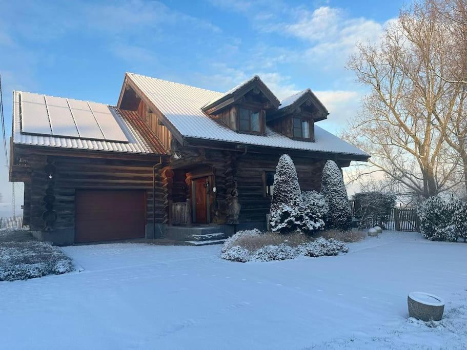 Cozy 4-Bedroom Chalet with Outdoor Spa in Zottegem
