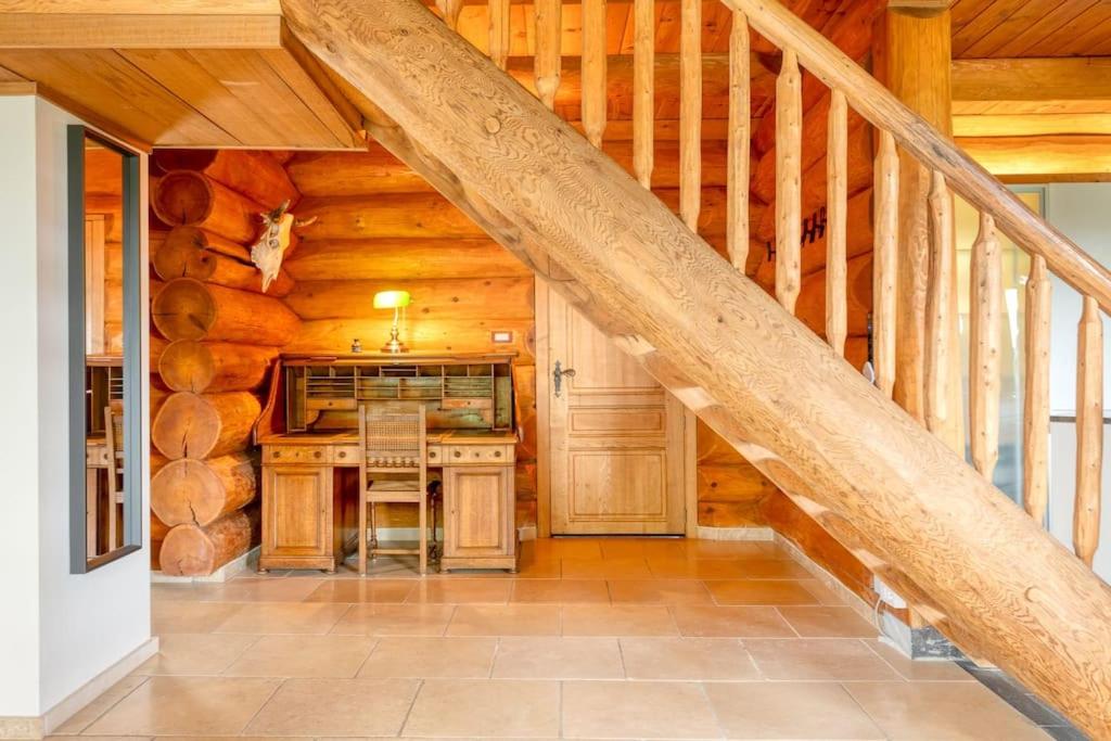 Cozy 4-Bedroom Chalet with Outdoor Spa in Zottegem