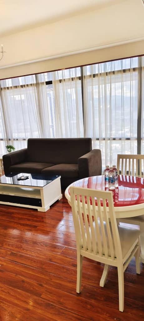 Elements service suite@ Times Square