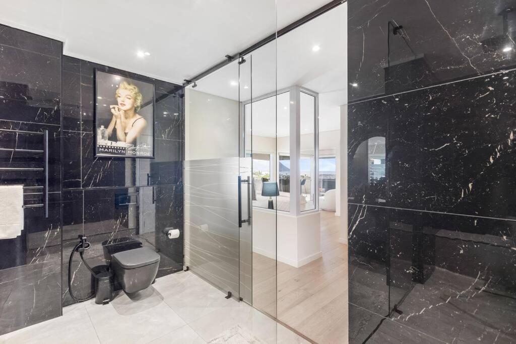 Stunning Ocean Views, Clifton Breakers, Cape Town view 2