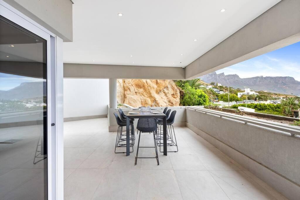 Stunning Ocean Views, Clifton Breakers, Cape Town view 5