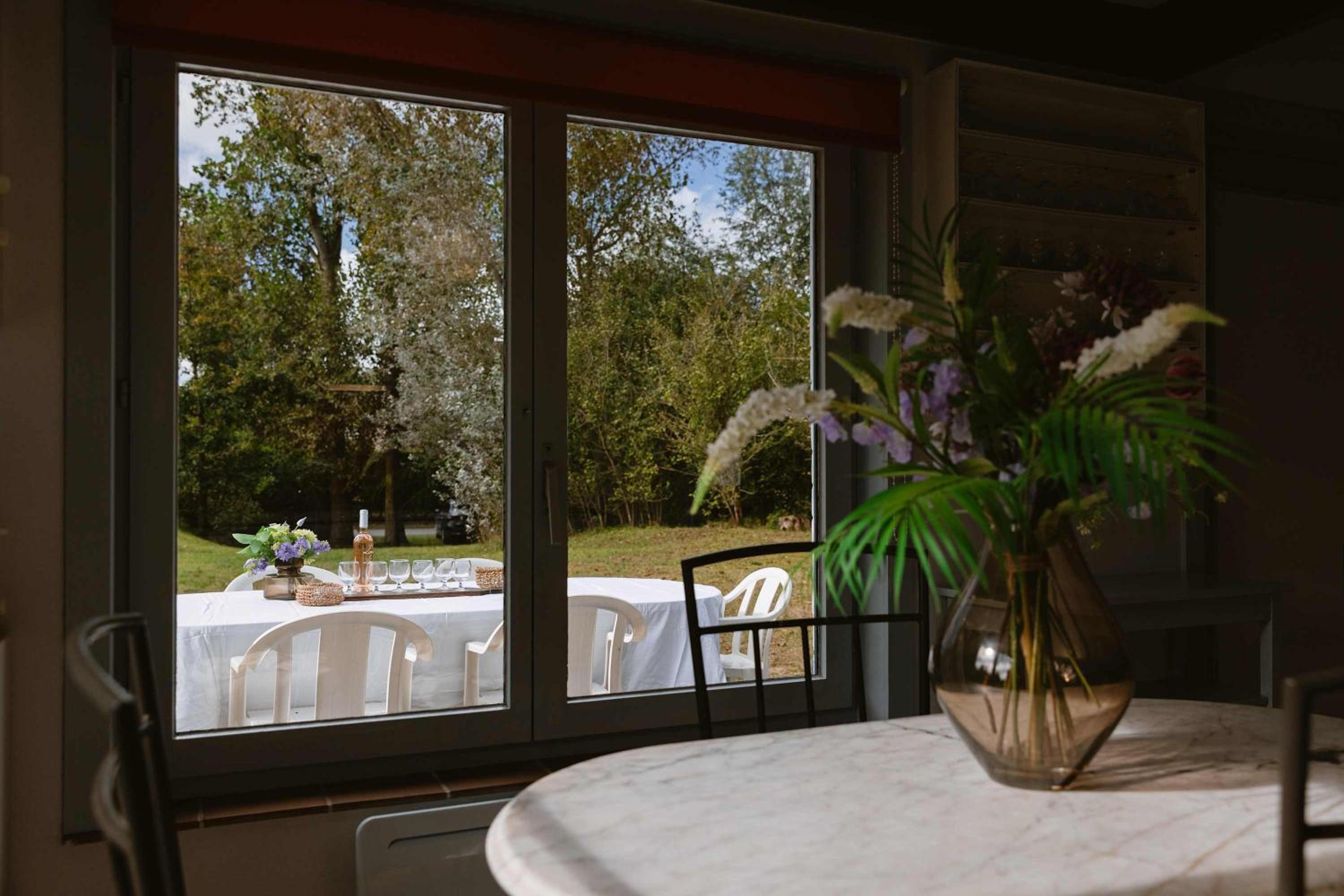 Cosy bungalow near the sea with car & bike parking