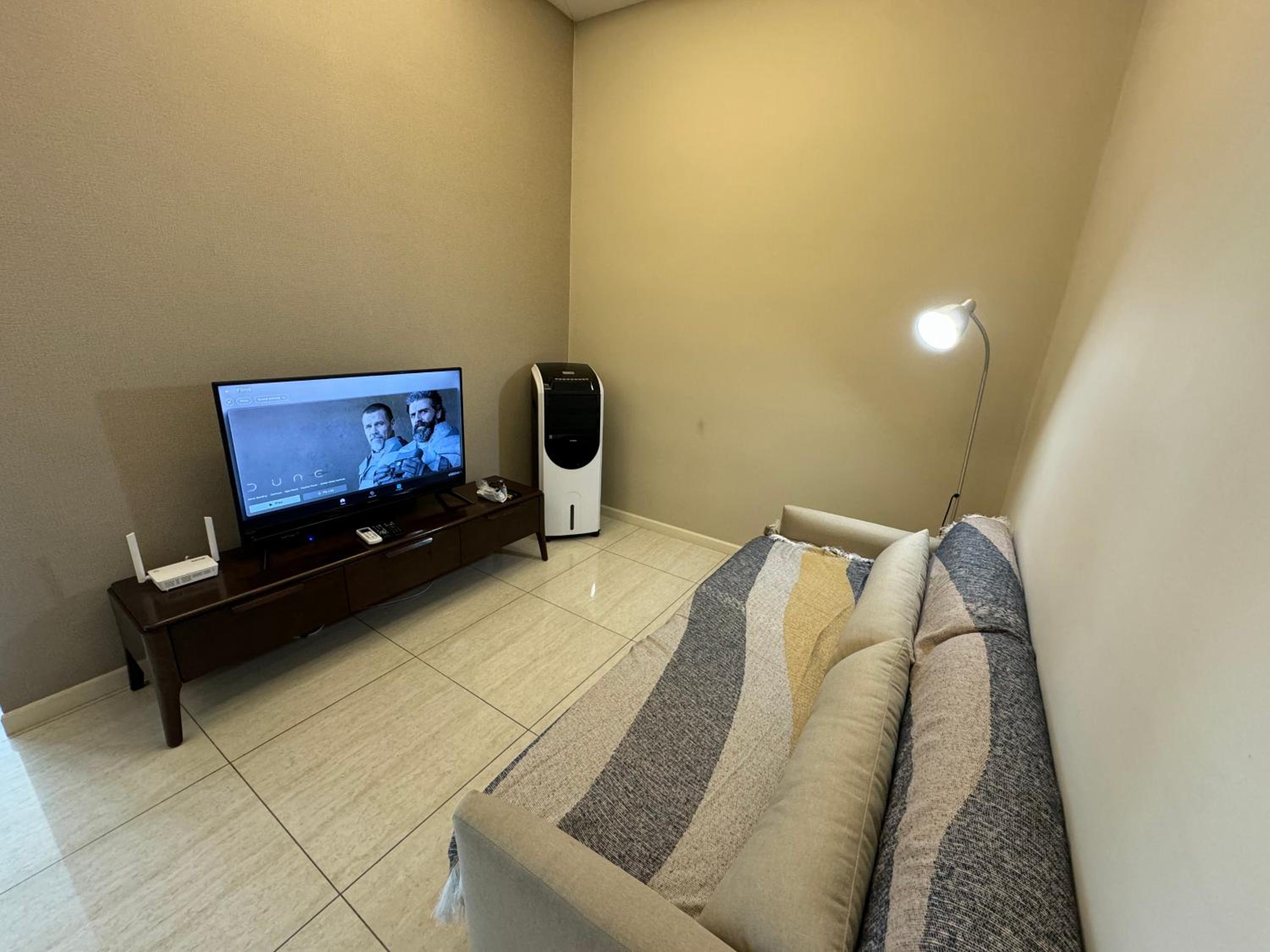 Dorsett Residence Sri Hartamas by Chengal with Bathtub, Rooftop Pool, KL City Centre, Round the Clock Security, Netflix, Youtube, Free Parking