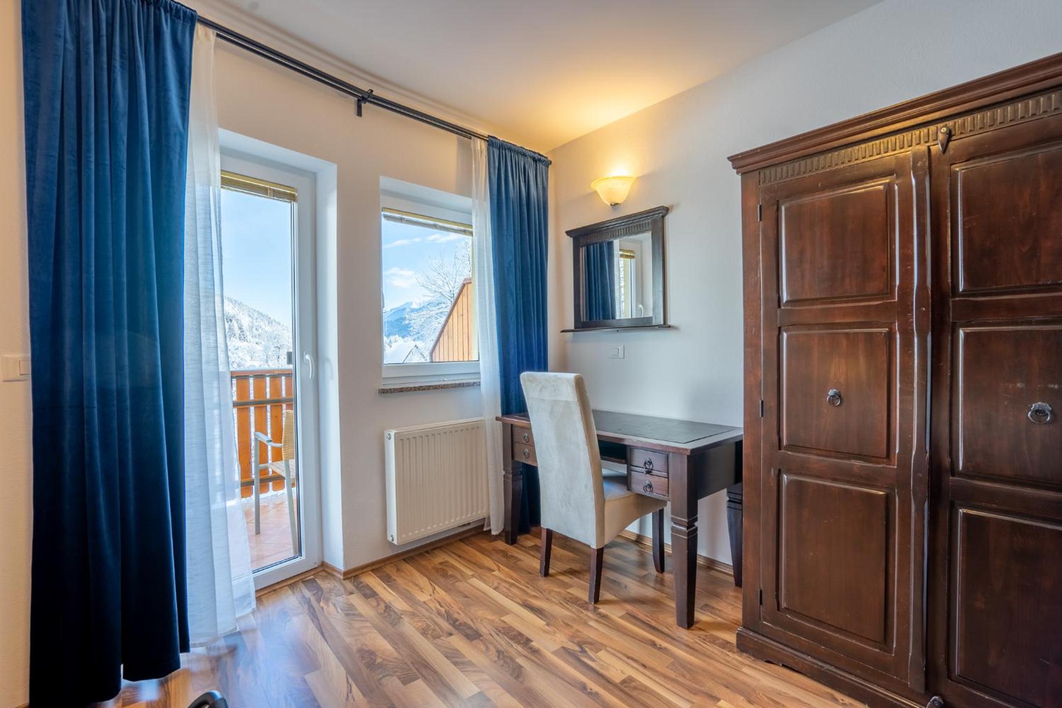 TEMPFER Apartments & Rooms with new WELLNESS view 4