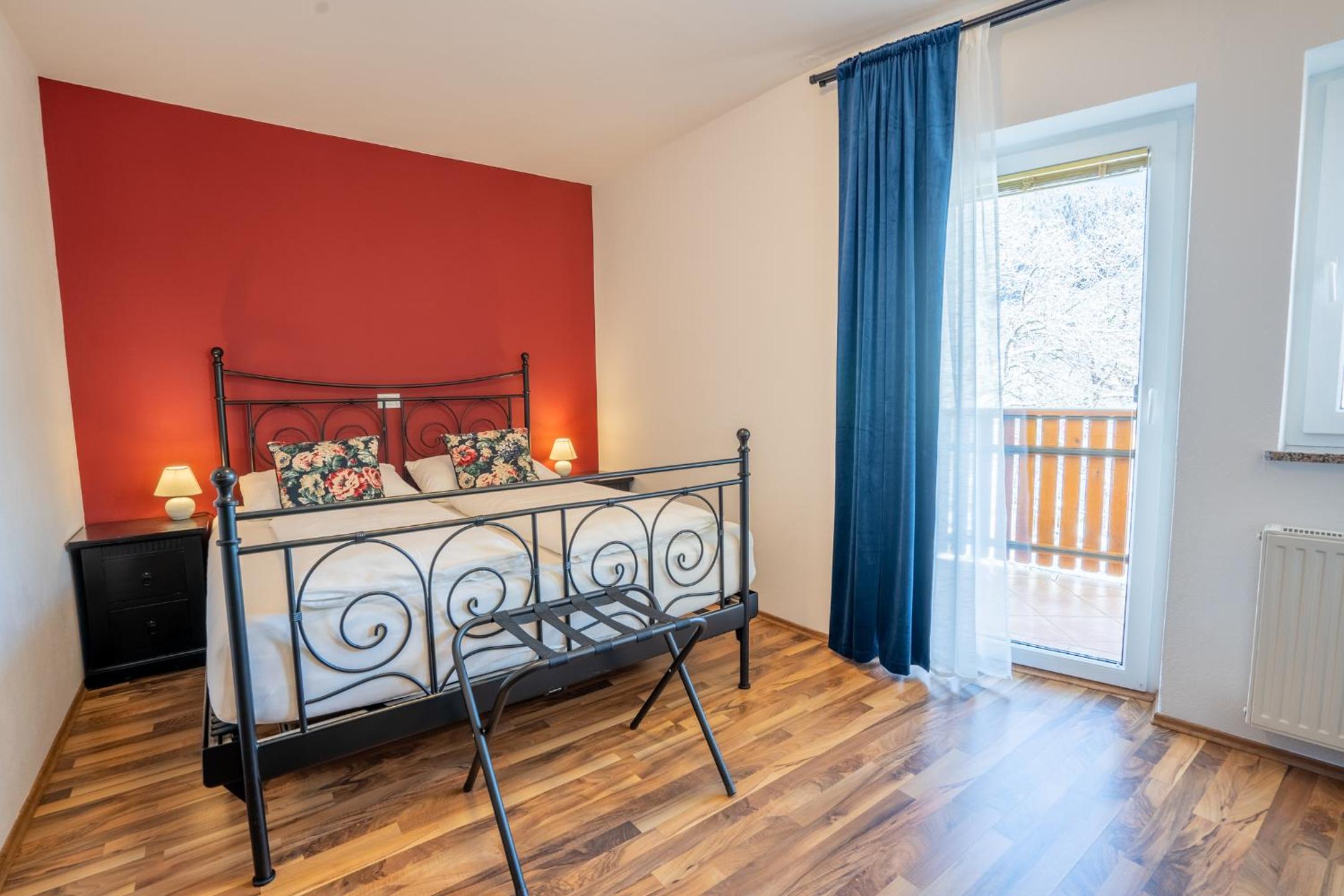 TEMPFER Apartments & Rooms with new WELLNESS view 3