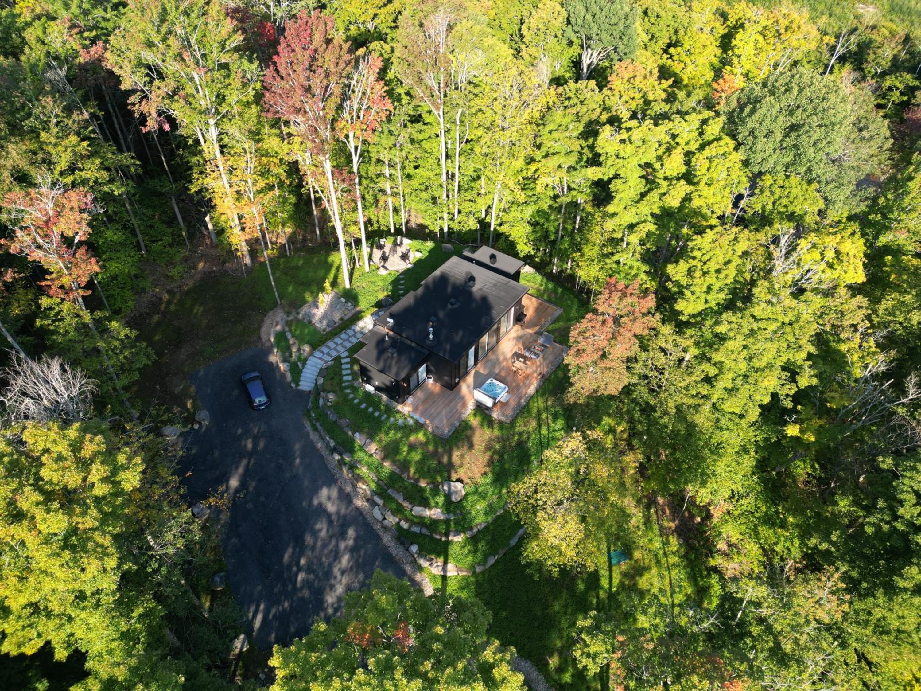 DAX HOUSE Stunning Mont-Tremblant Getaway Retreat