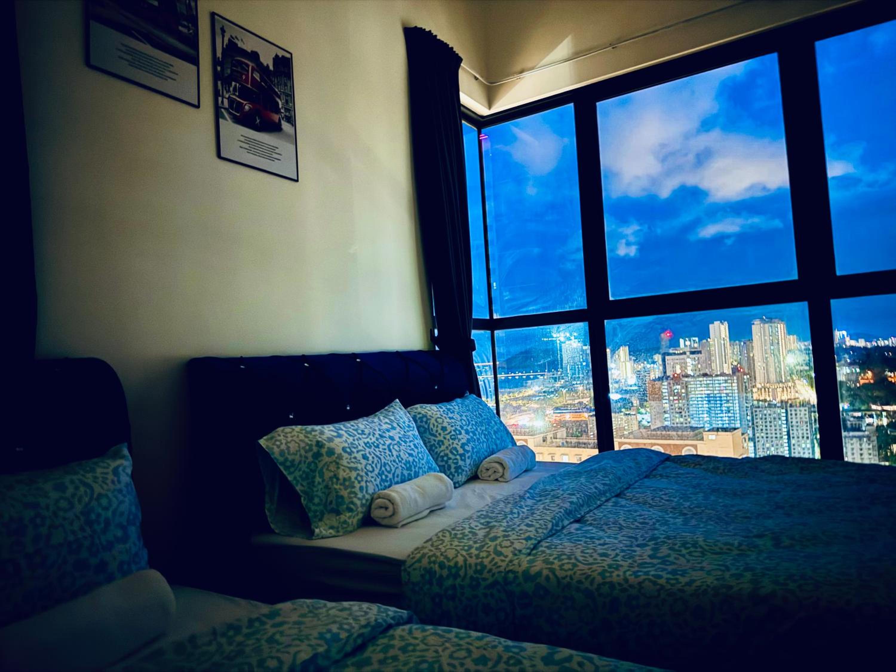 The Best Luxury suites Asia Spacious 3BR Sea View view 4