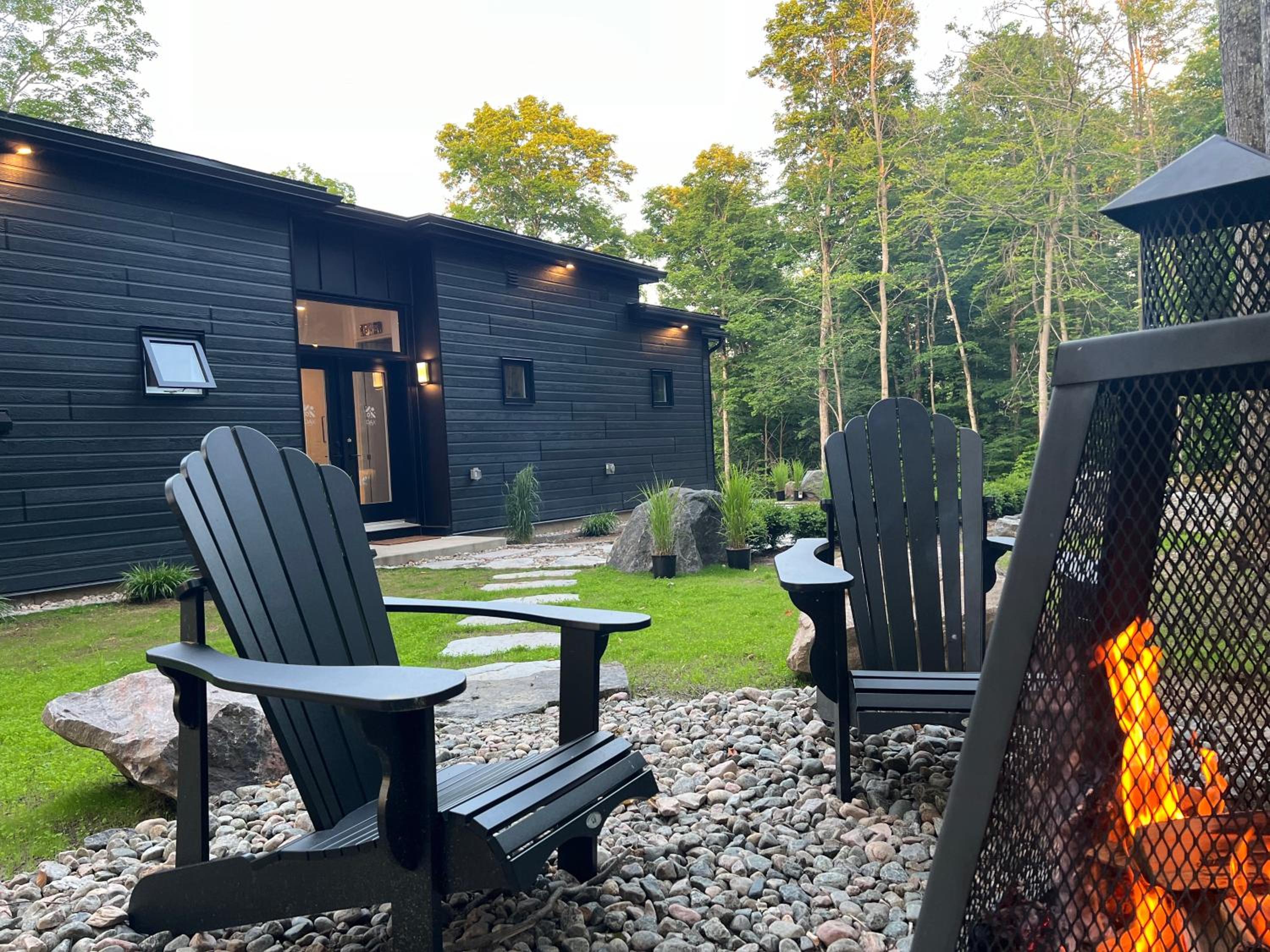 DAX HOUSE Stunning Mont-Tremblant Getaway Retreat