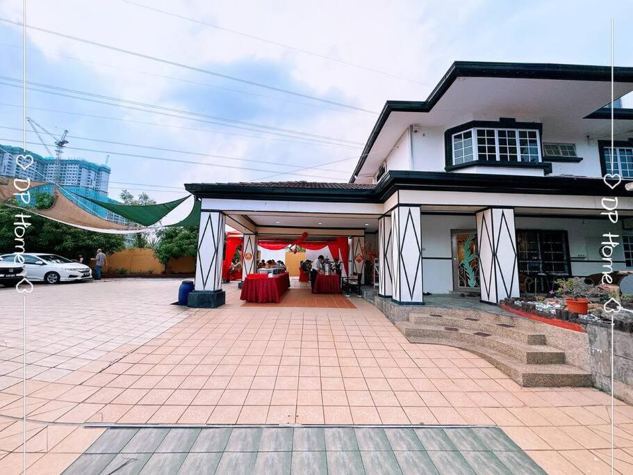 Grand Retreat in OUG 18 PAX Private Pool Paradise