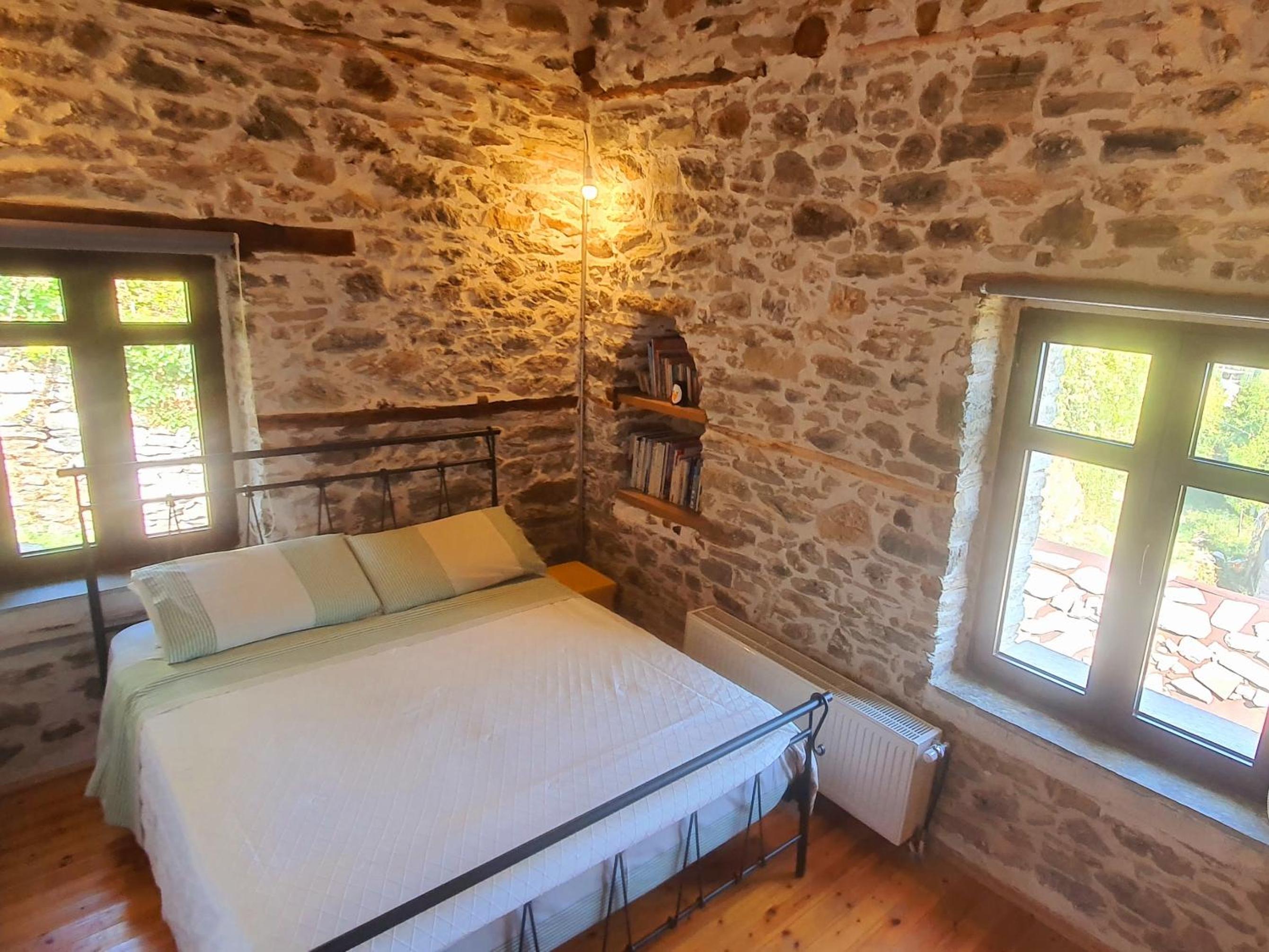 Traditional Stone House in Kissos Pelion view 3