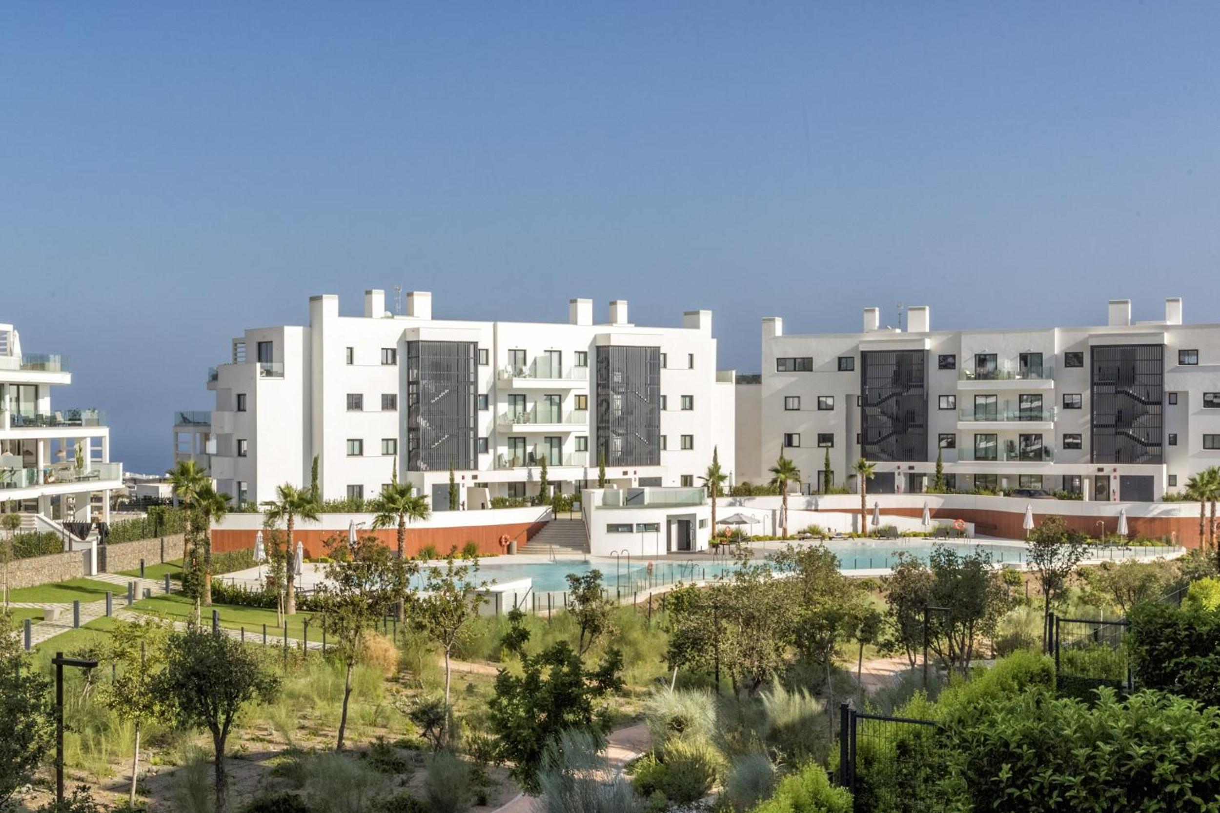 ViVi Homes - Deco Pool, Garden, Terrace & Beach