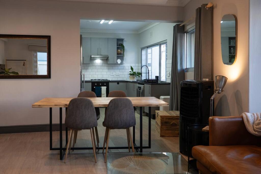 1 Zeanor in Sea Point view 4