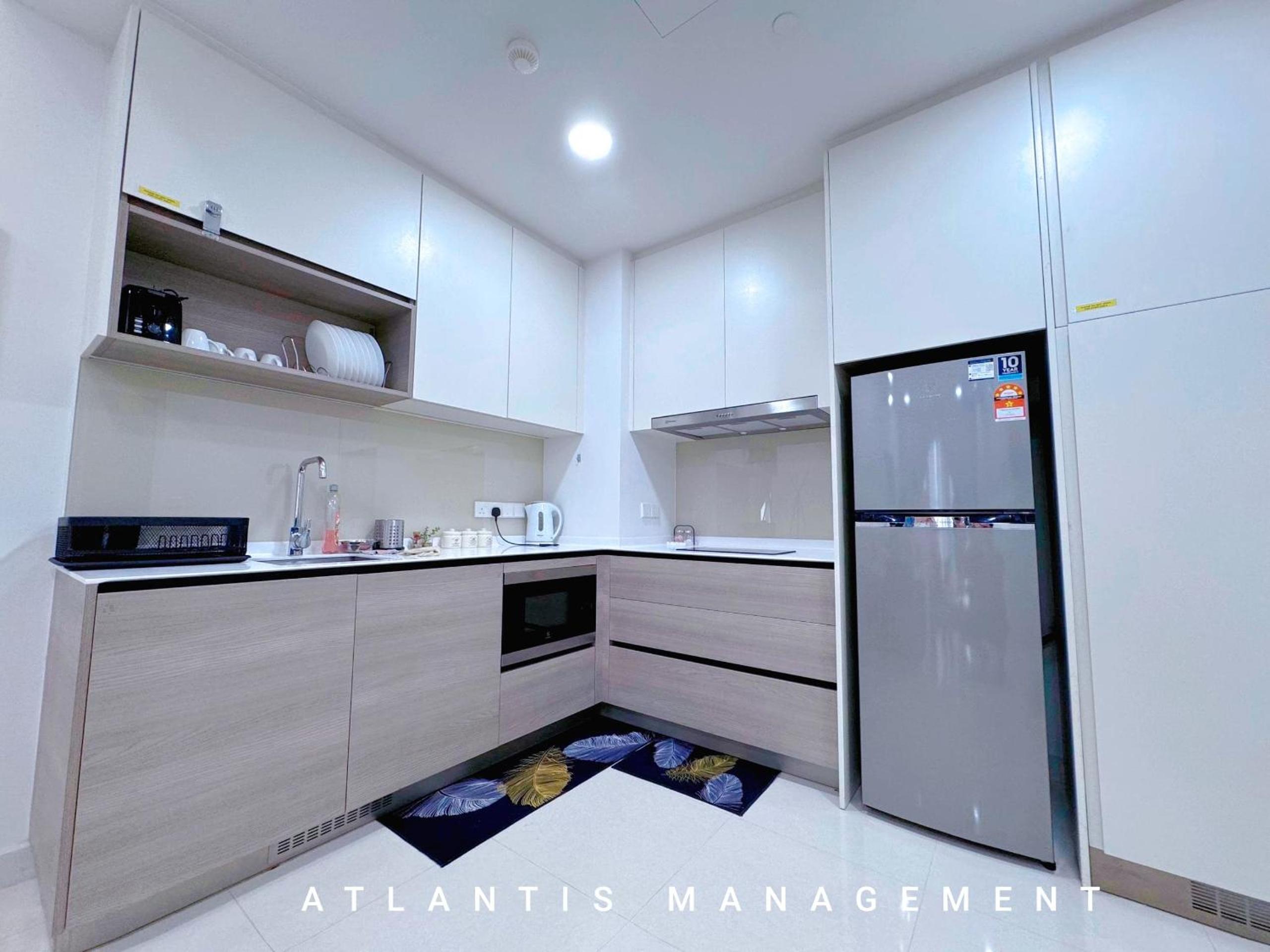 KL Eco City Luxury 2 Bedrooms Apartment, Walking Distance to Mid Valley & The Garden & LRT