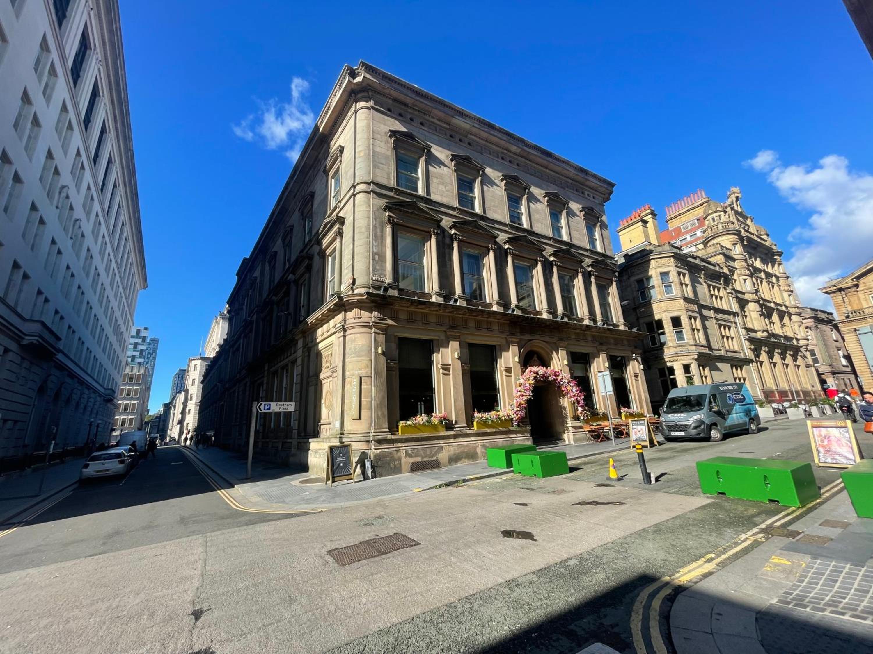 Heritage Bank Liverpool Near Cavern sleeps 3