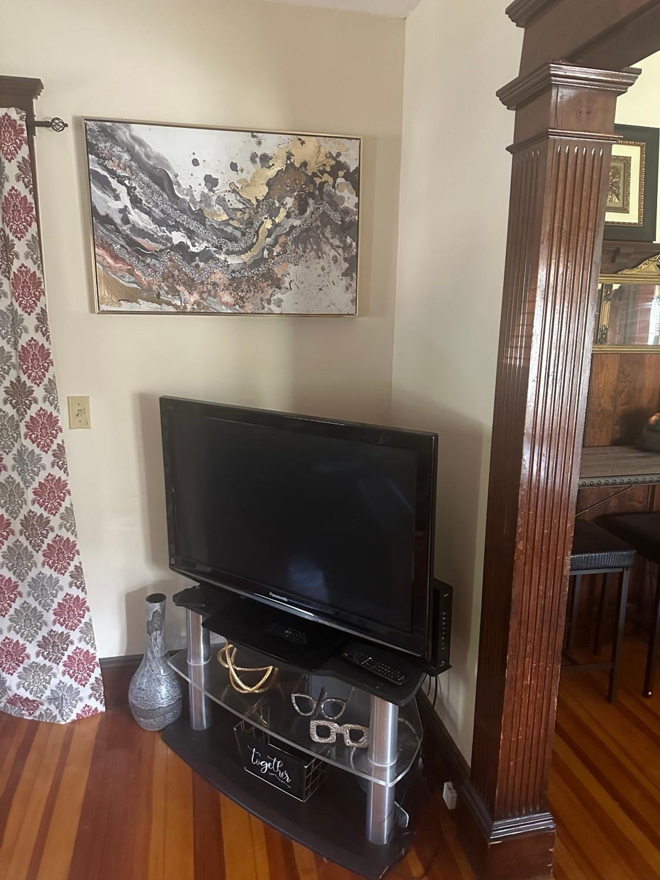 Peaceful 2Br House in Cambridge view 2