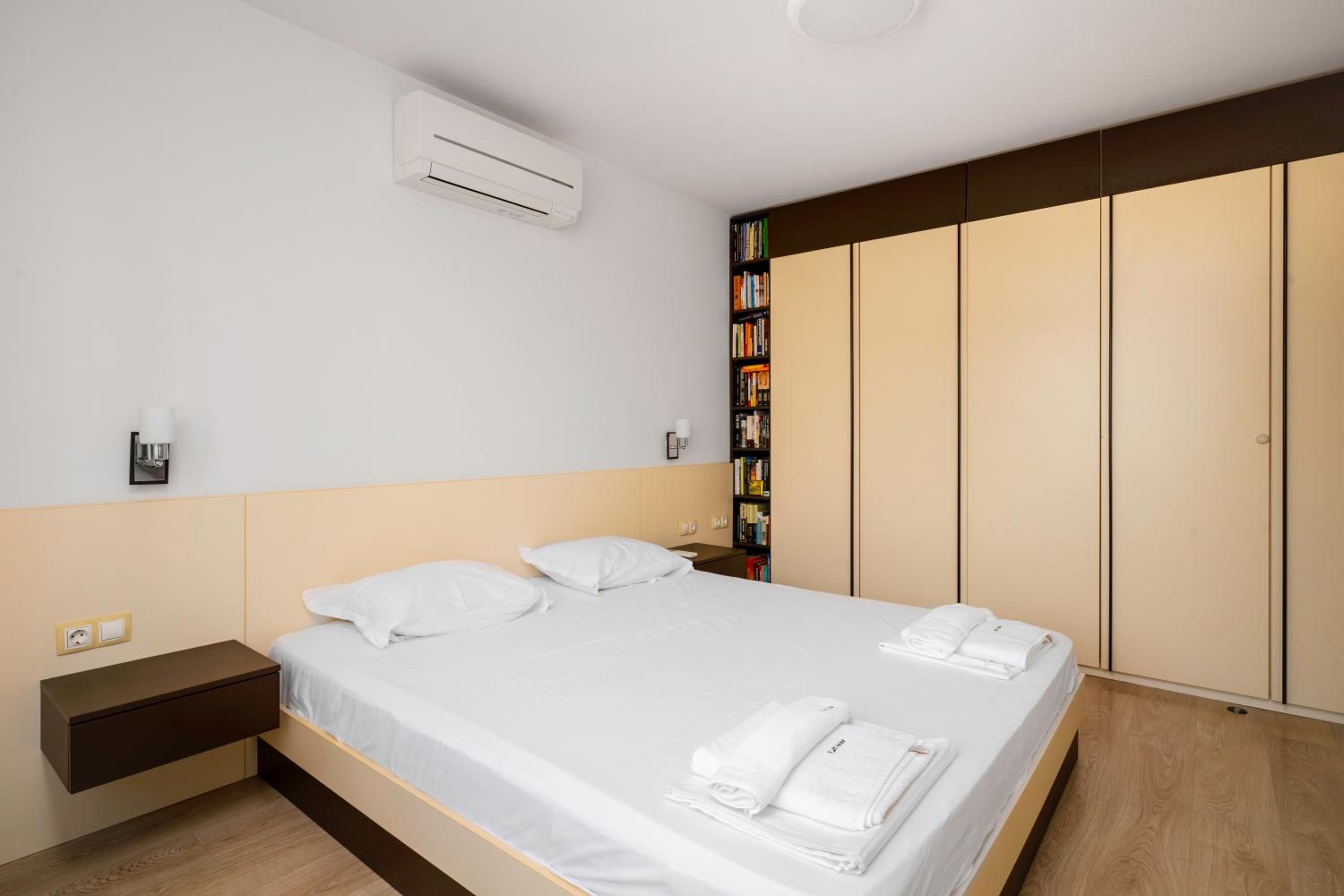 Spacious 2BD Flat with Secure Free Parking by Flat Mаnager