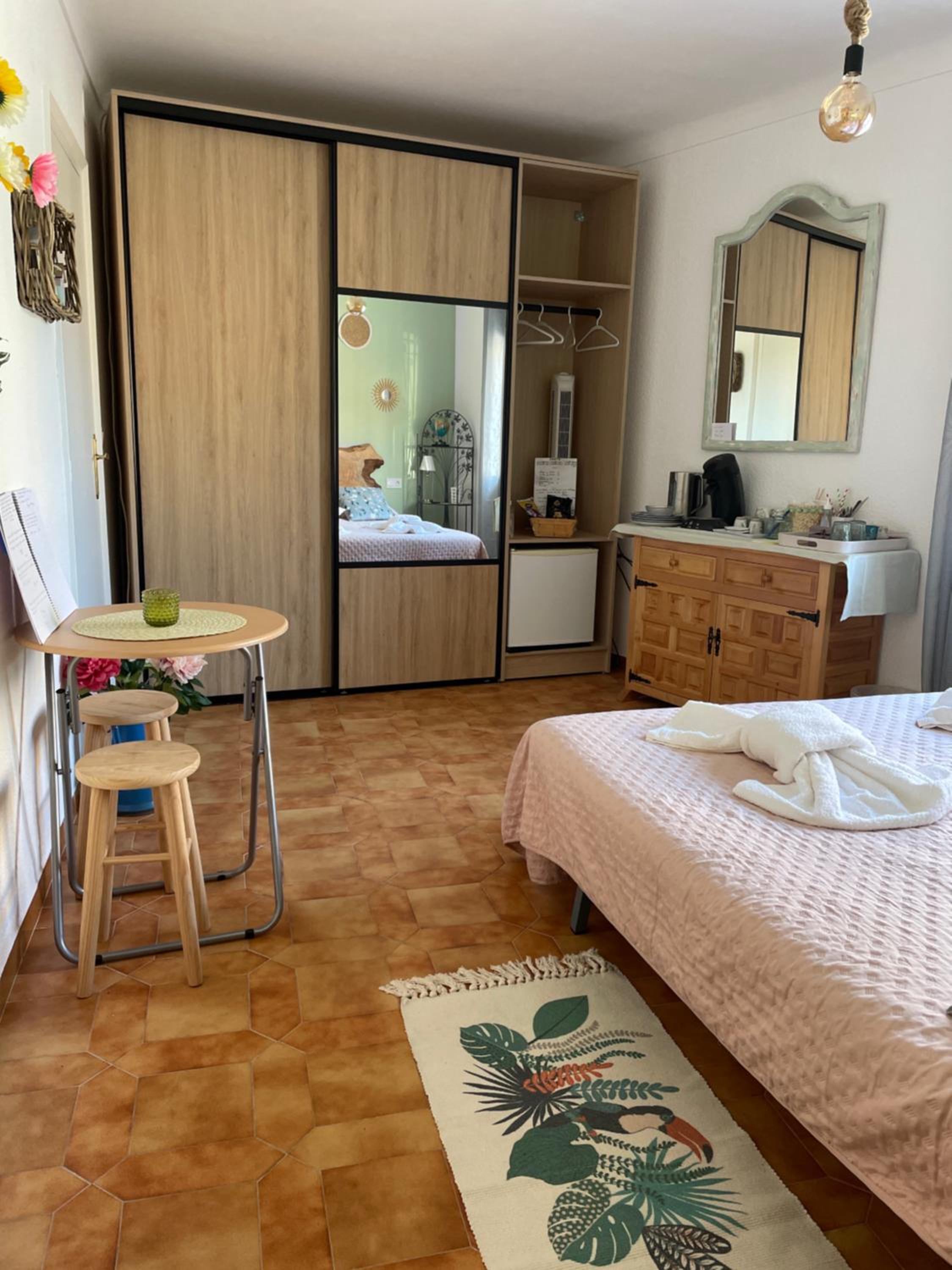 hotel room