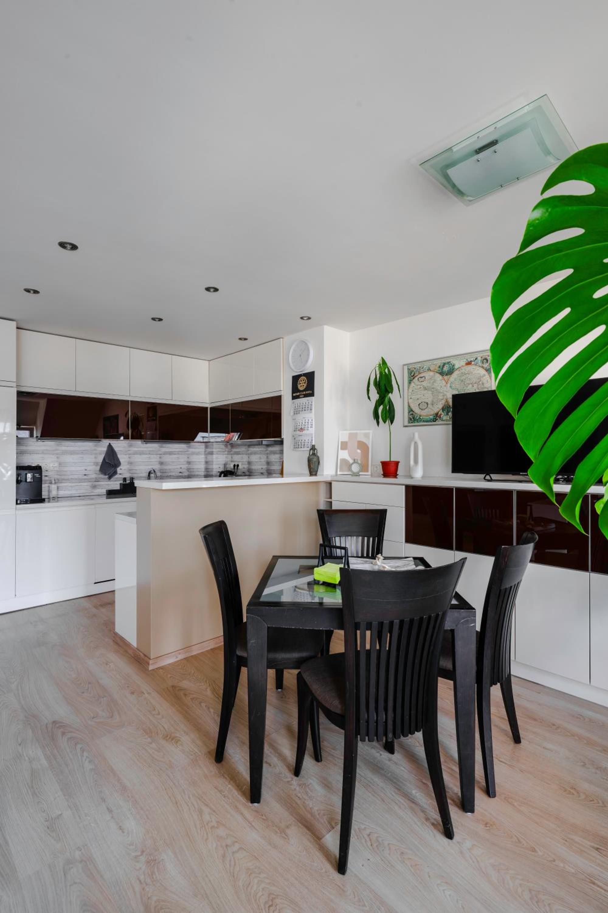 Spacious 2BD Flat with Secure Free Parking by Flat Mаnager