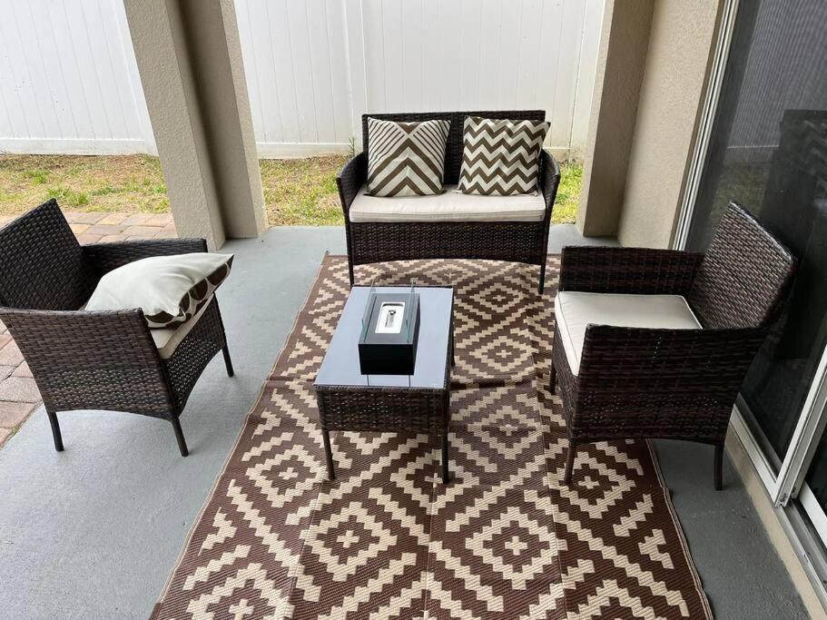 Spacious Modern Home 4BR 19 from Disney view 4