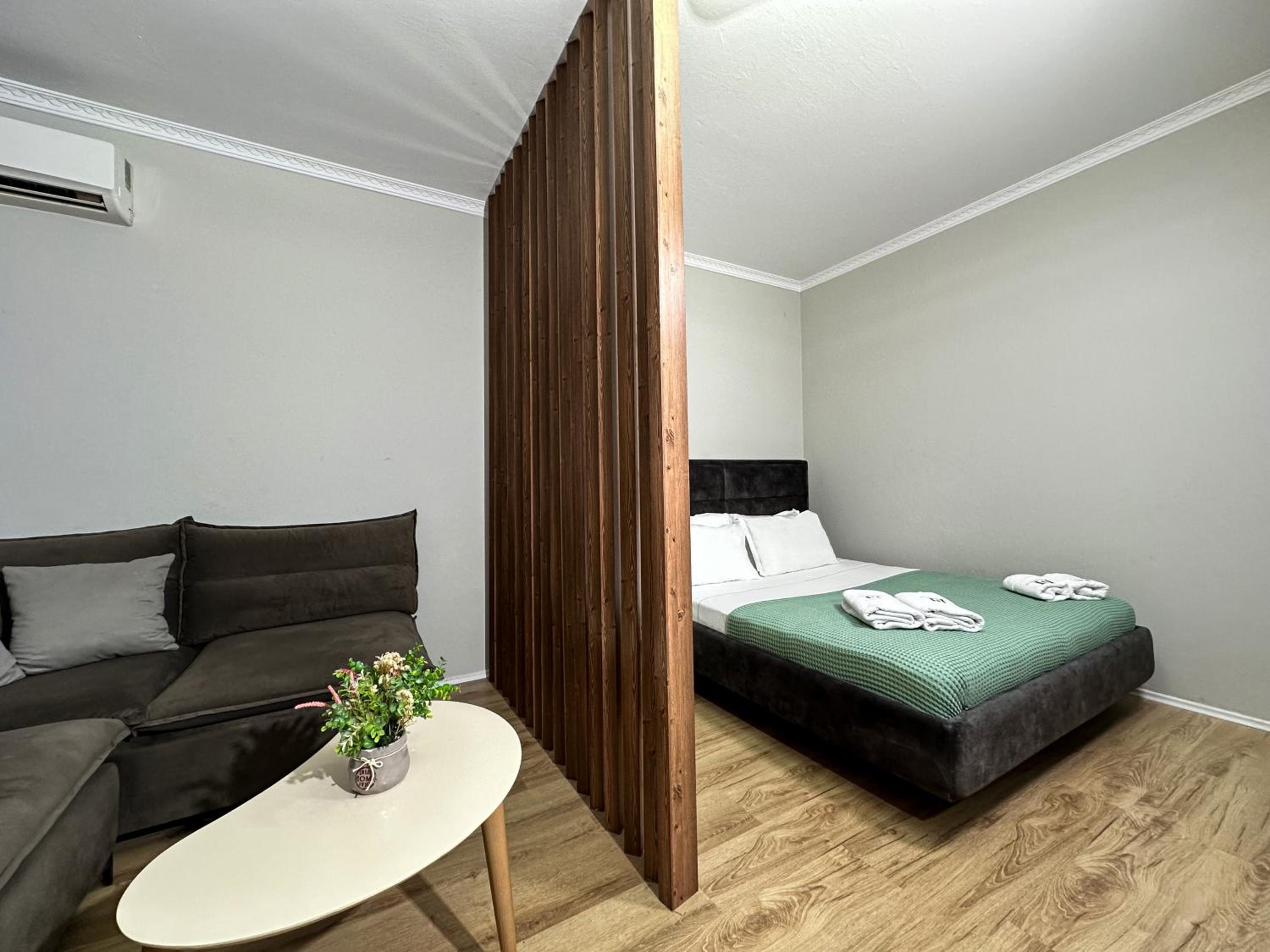 Home Select Tirana 3