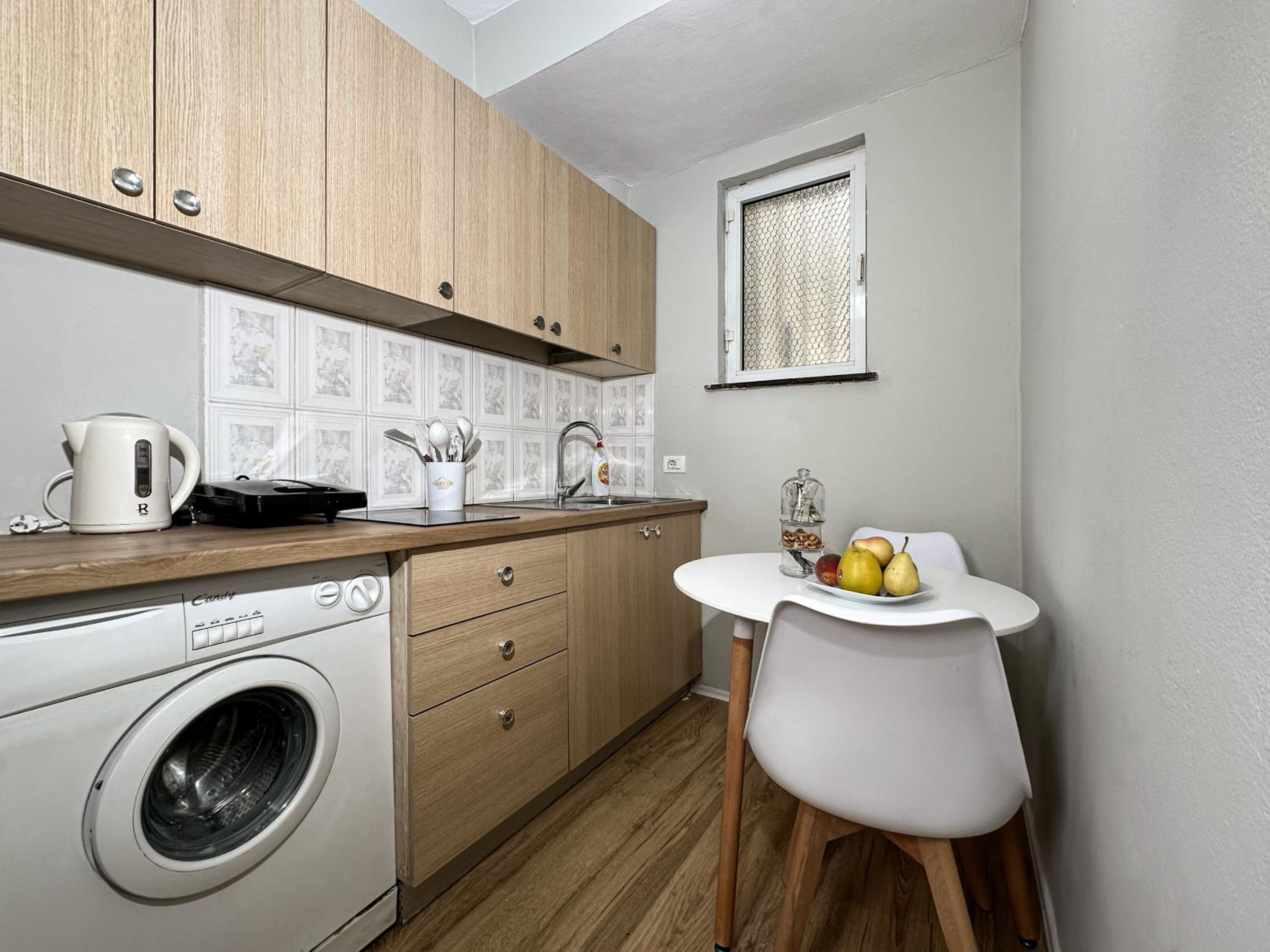 Home Select Tirana 3