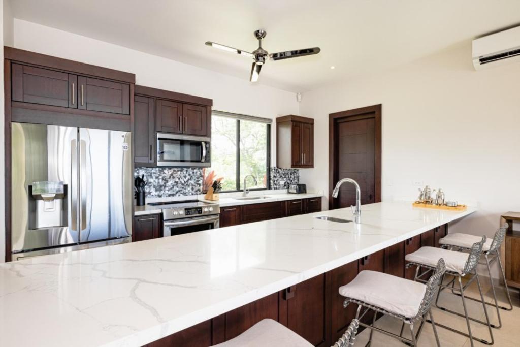 Casa Napoleon New Luxe 4BR Villa w Ocean View