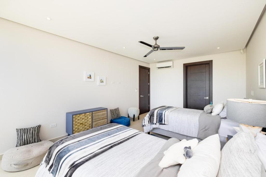 Casa Napoleon New Luxe 4BR Villa w Ocean View