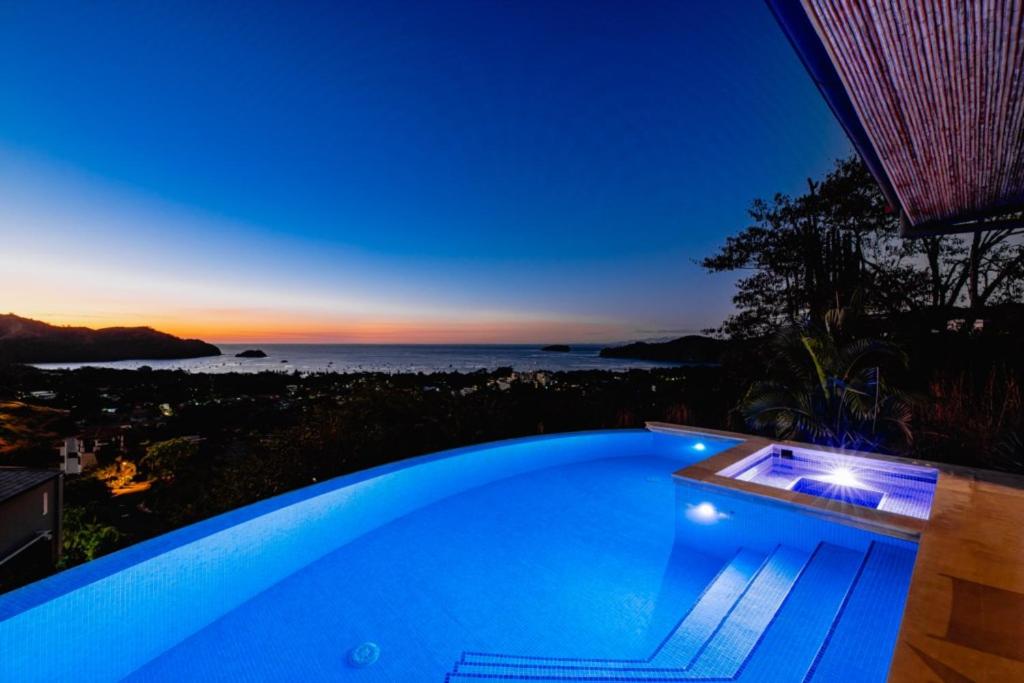 Pacifico 104 Casa Skyfall