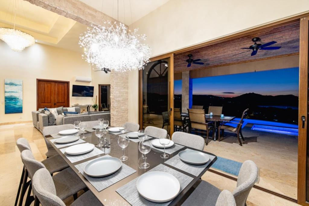 Pacifico 104 Casa Skyfall