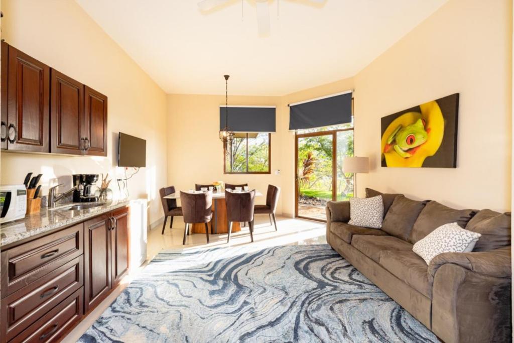 Pacifico 104 Casa Skyfall