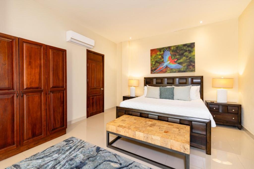 Pacifico 104 Casa Skyfall