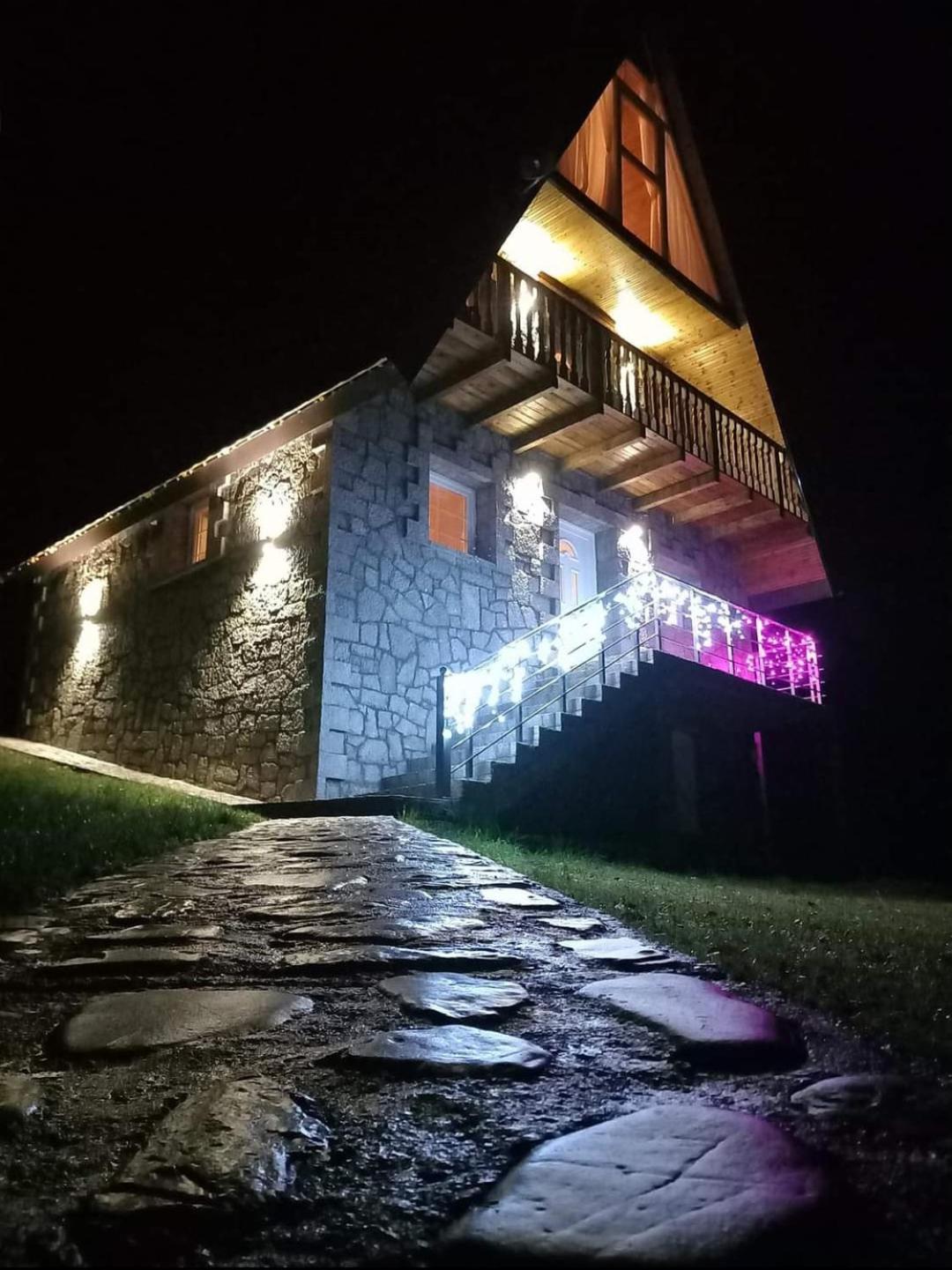 Shtepia e Shqiponjes