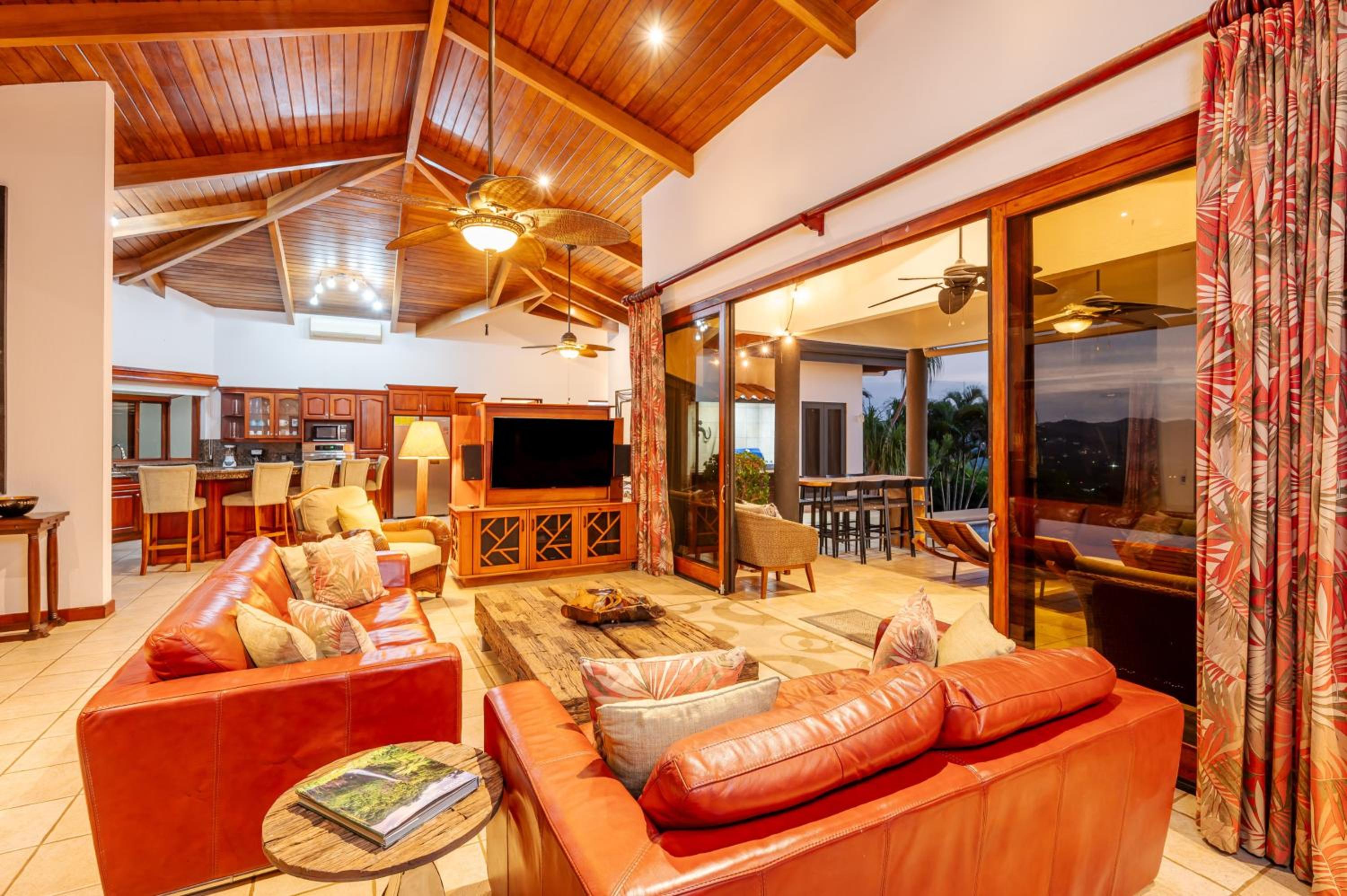 Casa Buena Vista Hillside Sunset Villa W Pool view 4