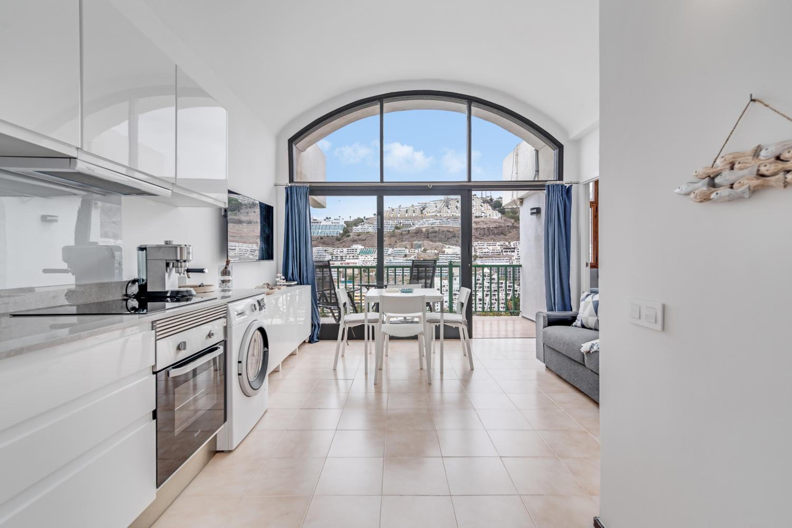 Modern Sea View Apartment Near Beach & Pool Puerto Rico view 3