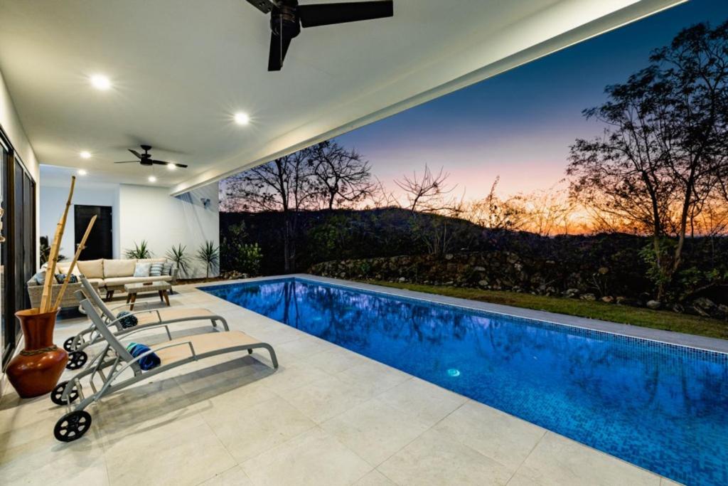 Casa Blanca 3 Master Suites & Pool Walk To Beach