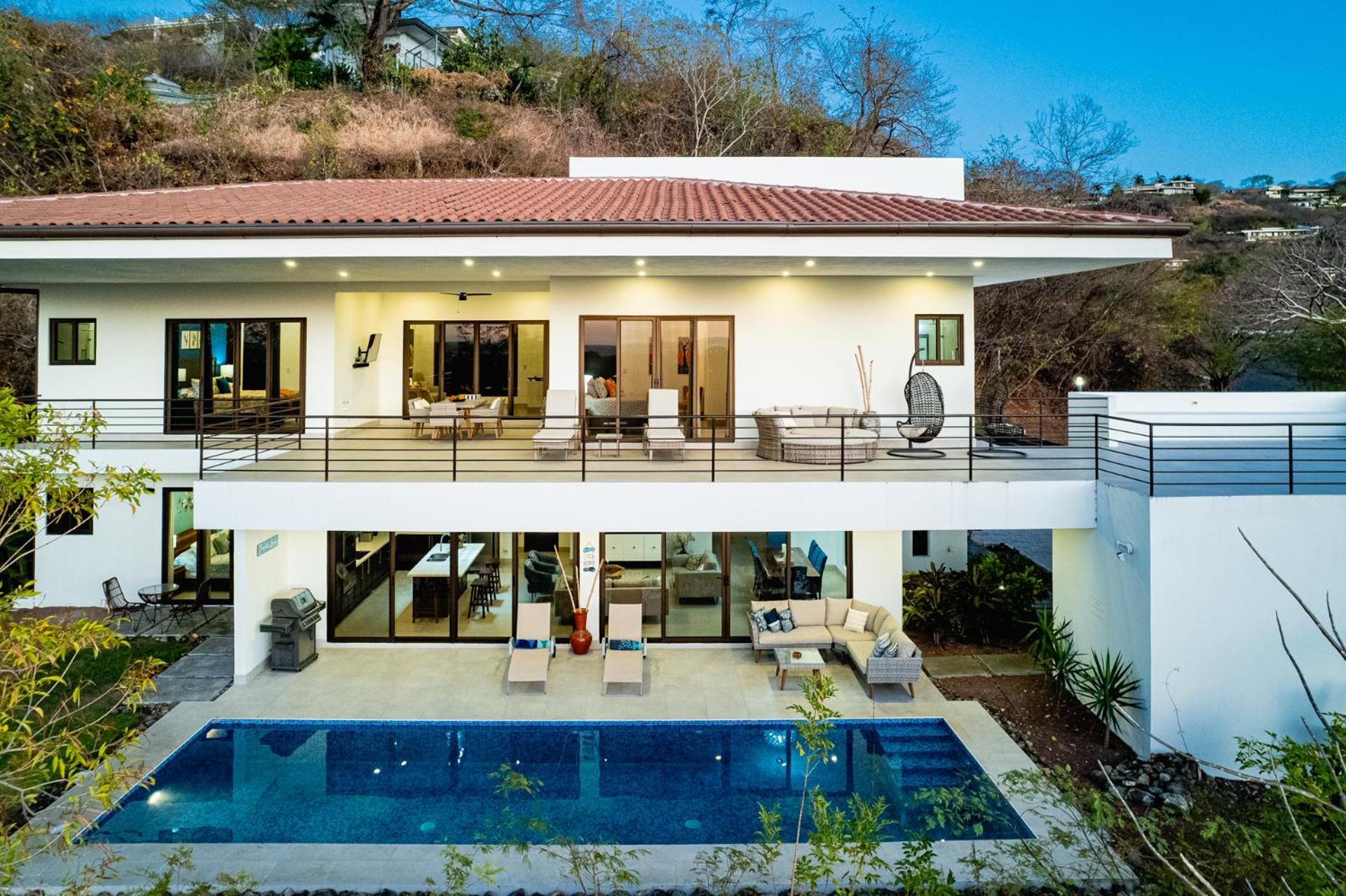 Casa Blanca 3 Master Suites & Pool Walk To Beach