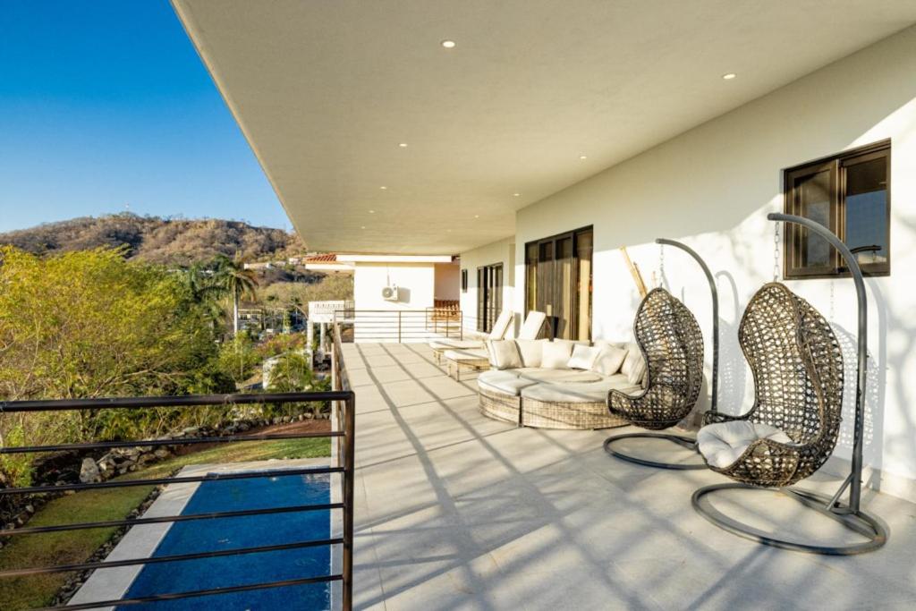 Casa Blanca 3 Master Suites & Pool Walk To Beach