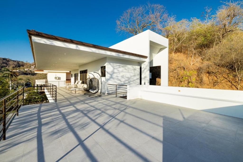 Casa Blanca 3 Master Suites & Pool Walk To Beach
