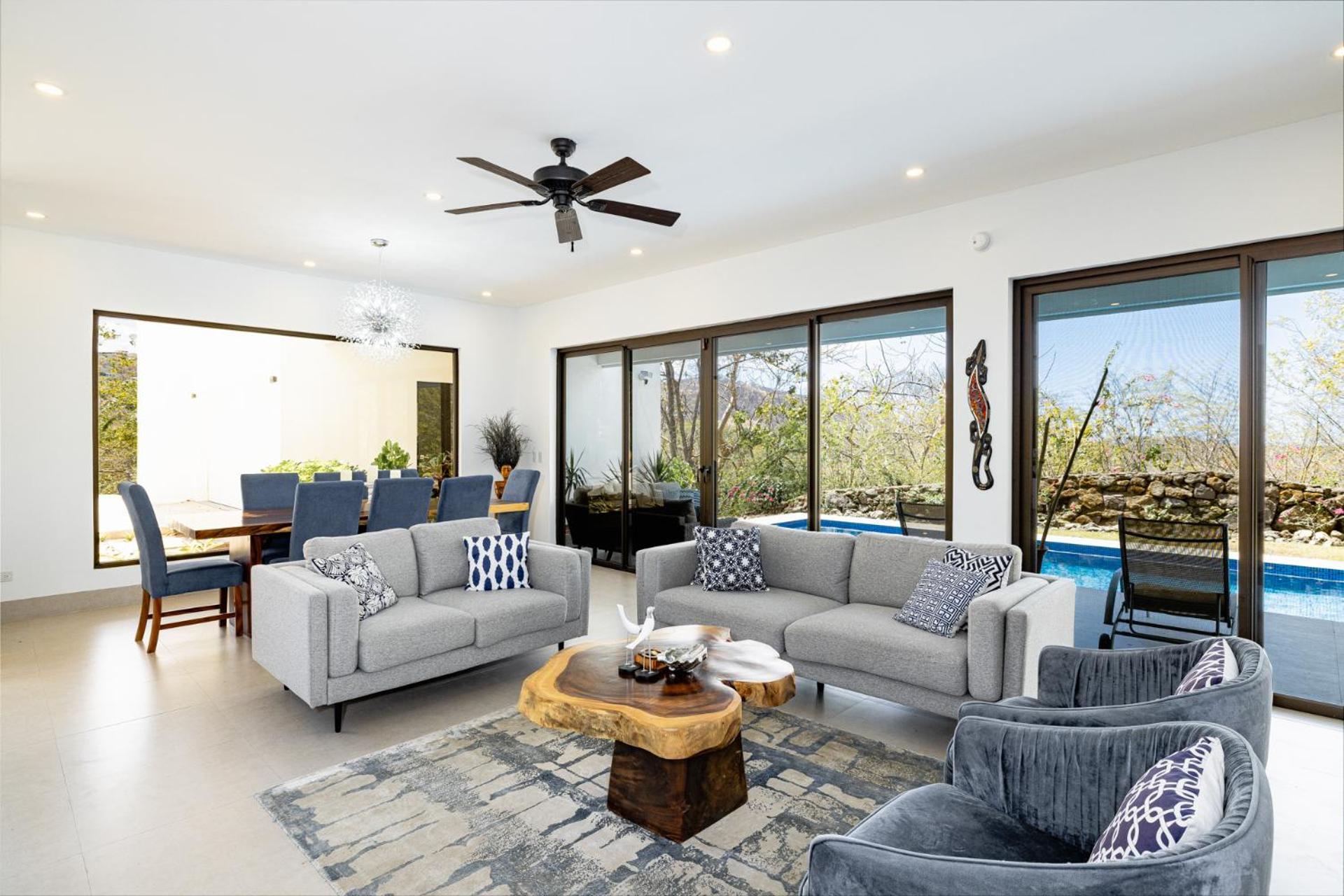 Casa Blanca 3 Master Suites & Pool Walk To Beach